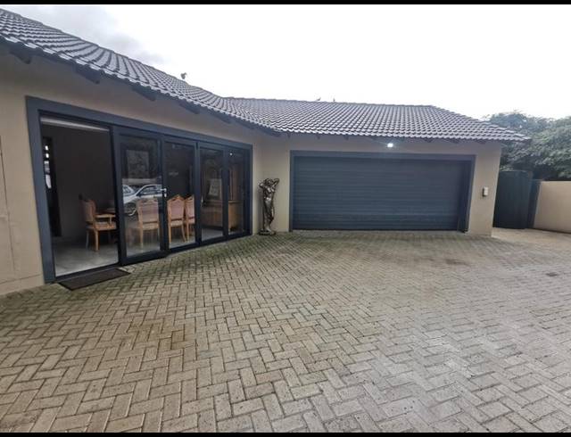 3 BEDROOM HOUSE FOR SALE IN GOLF PARK